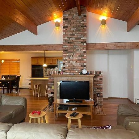 Metchosin Beach House Вікторія Екстер'єр фото